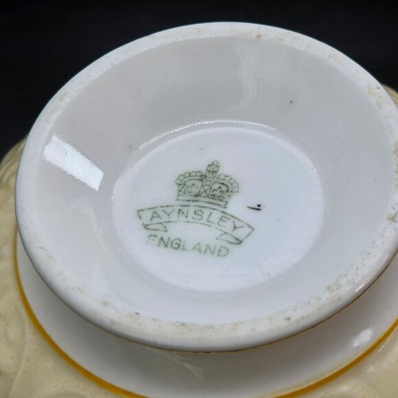 Aynsley Tea Cup and Saucer Set Vintage Floral Porcelain England VL4XXX - Picture 5 of 6